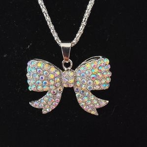 NWT Betsey Johnson Crystal Bow Necklace